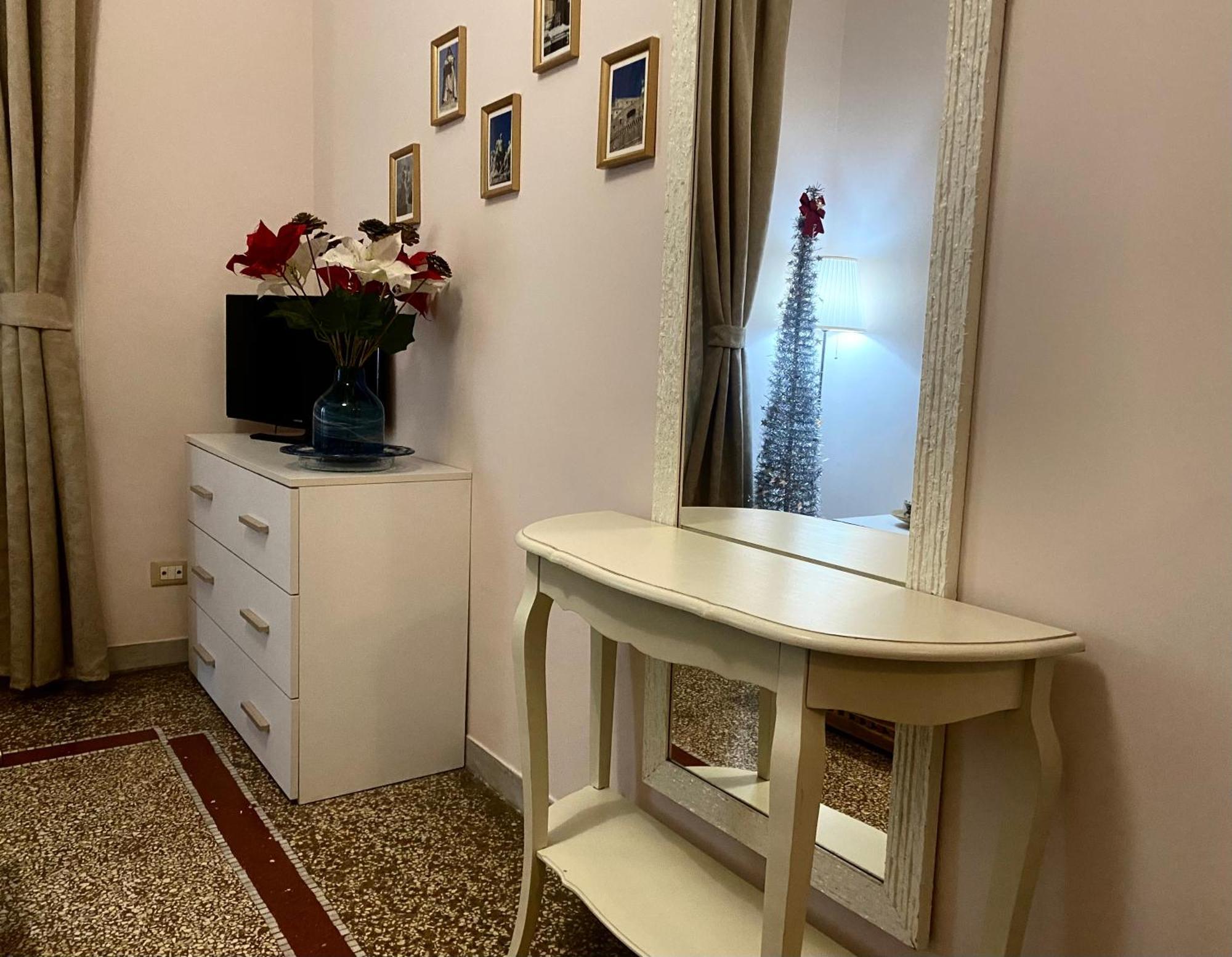 Emi House Re Di Roma , Intero Appartamento - 80 Mq Экстерьер фото